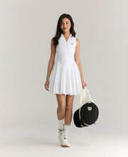 プリーツフロー ドレス - ホワイト