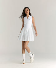 プリーツフロー ドレス - ホワイト