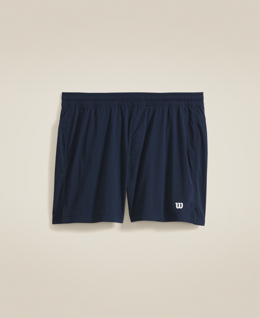 テニスボレー ショートパンツ 6インチ - クラシックネイビー by Wilson テニスボレー ショートパンツ 6インチ - クラシックネイビー by Wilson
