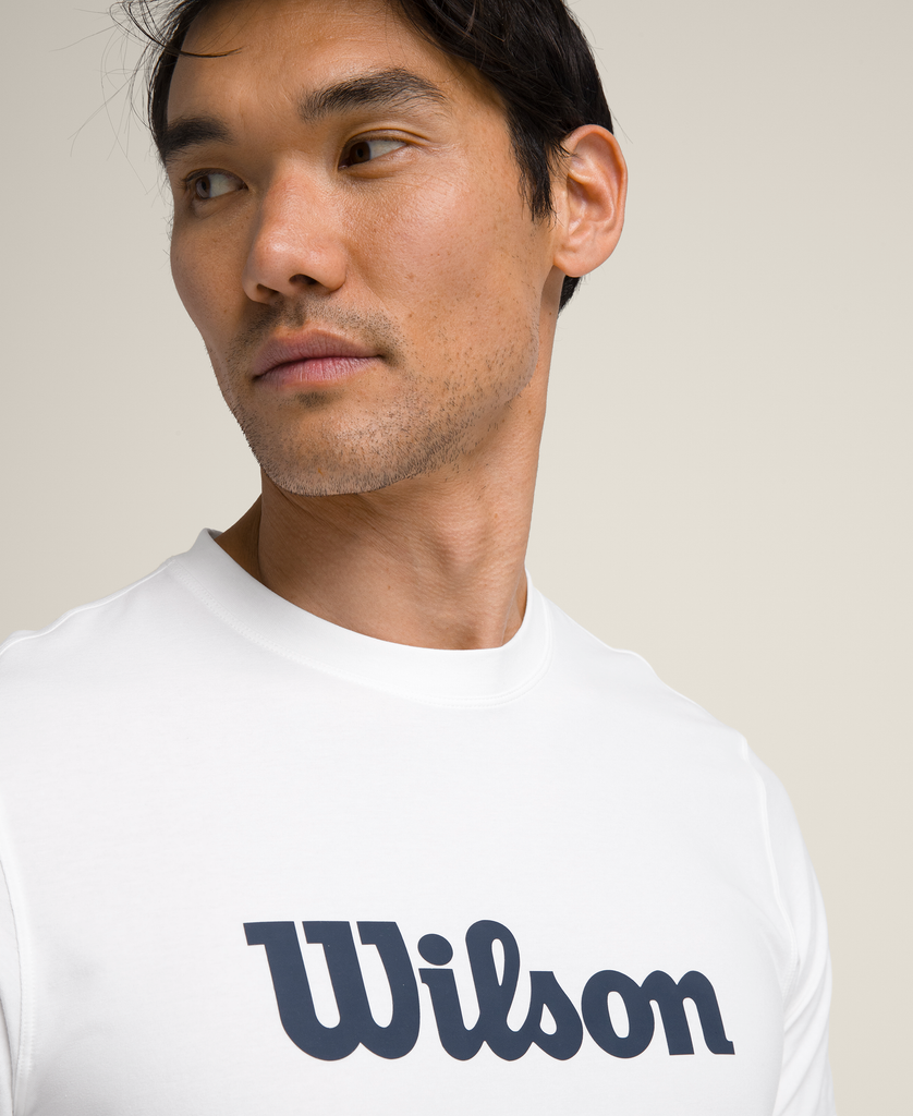イージーストリート Tシャツ - ホワイト by Wilson Japan イージーストリート Tシャツ - ホワイト by Wilson Japan
