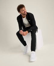 【30%OFF】クレアモント ウォームアップ ジョガーパンツ - ブラック