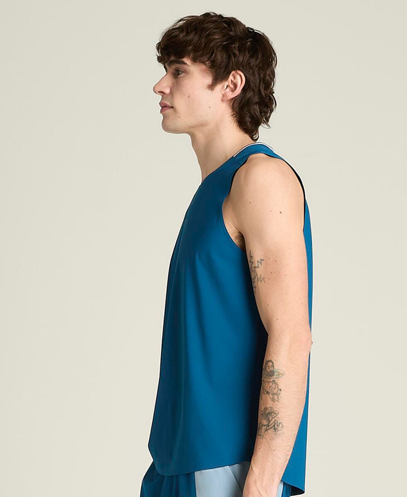 Wilsonフィールドハウス タンク ライト - クラシックネイビー エリート パフォーマンス タンク by Wilson Japan Sportswear online
