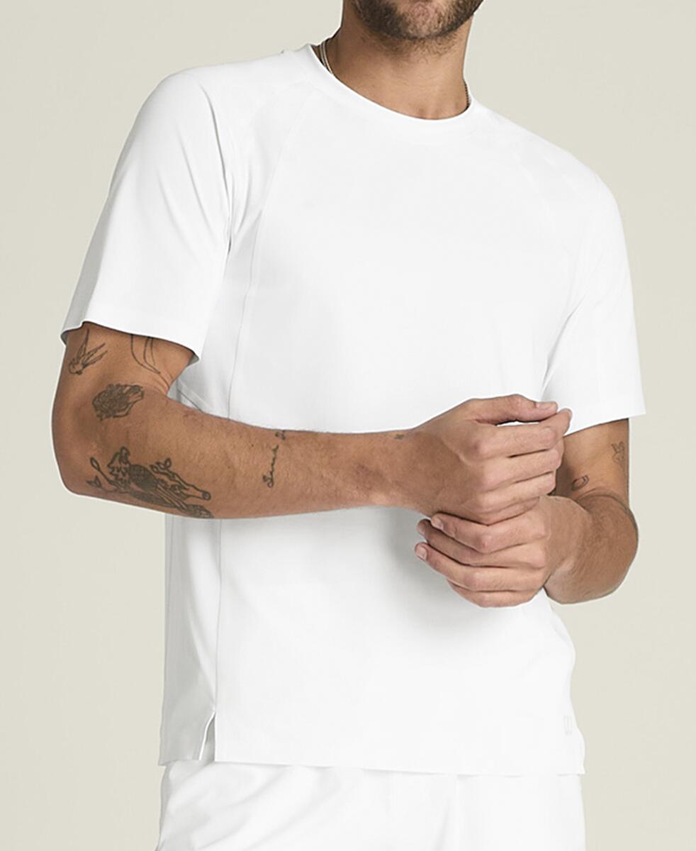 コントア テック Tシャツ