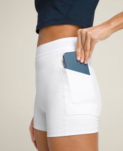 キャリー オール テニス ショートパンツ - ホワイト