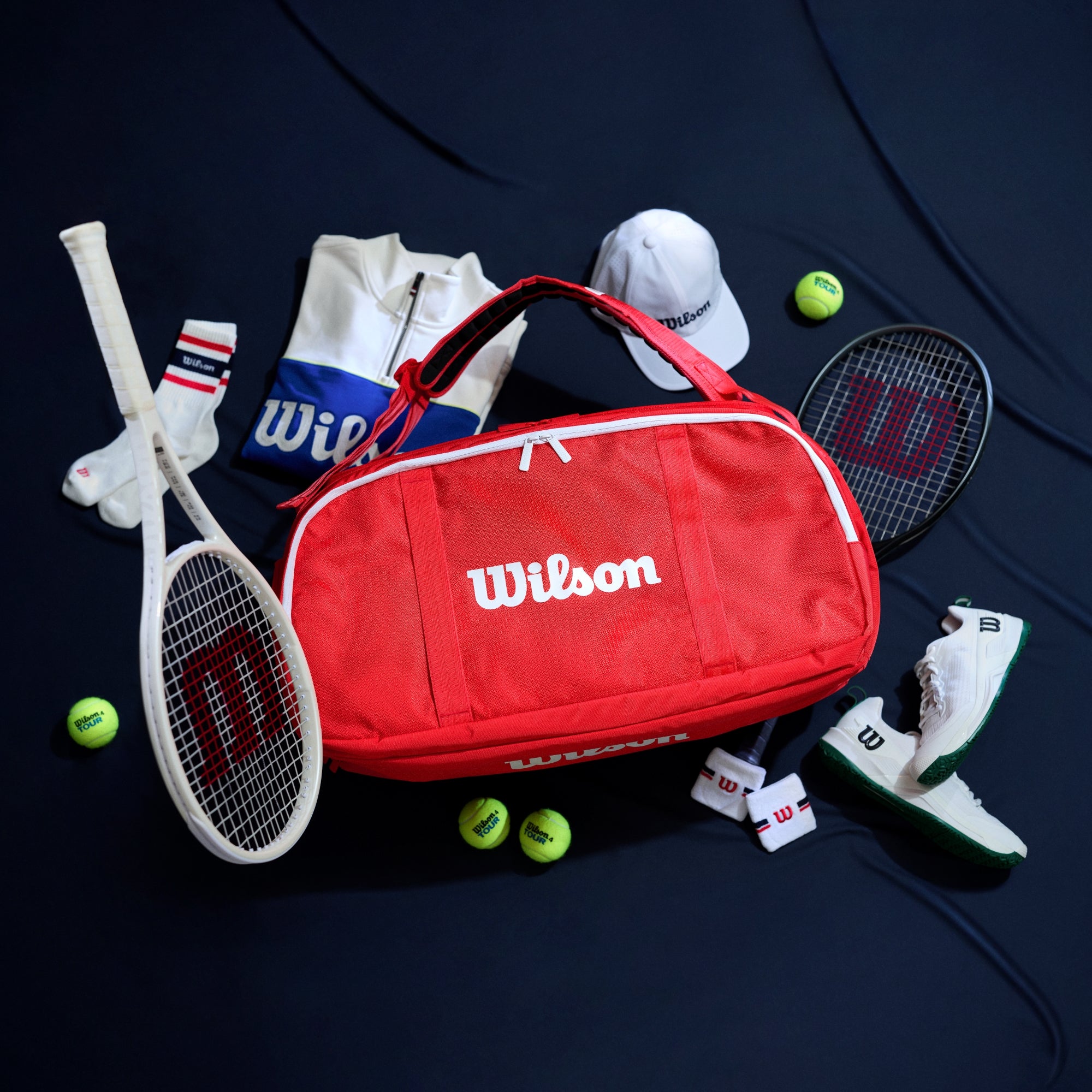 Wilson ハーフジップ テニスウェア ジャージレッド　XL 直営限定】Super Tour Red Coach's Duffle by Wilson Japan Racquet