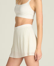 リミテッドレス プリーツド メッシュ スコート