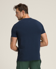 イージーストリート Tシャツ - クラシックネイビー by Wilson イージーストリート Tシャツ - クラシックネイビー by Wilson