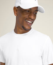 エブリデイ パフォーマンス Tシャツ  -  ホワイト