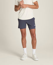 セットポイント ショートパンツ 5インチ（インナー付き） - グレイストーン