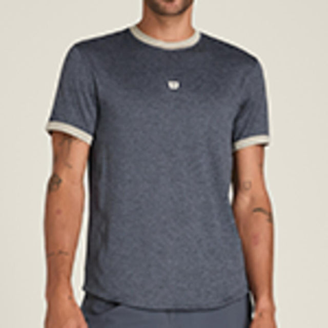 エブリデイ パフォーマンス リンガー Tシャツ  -  ダスクブルー