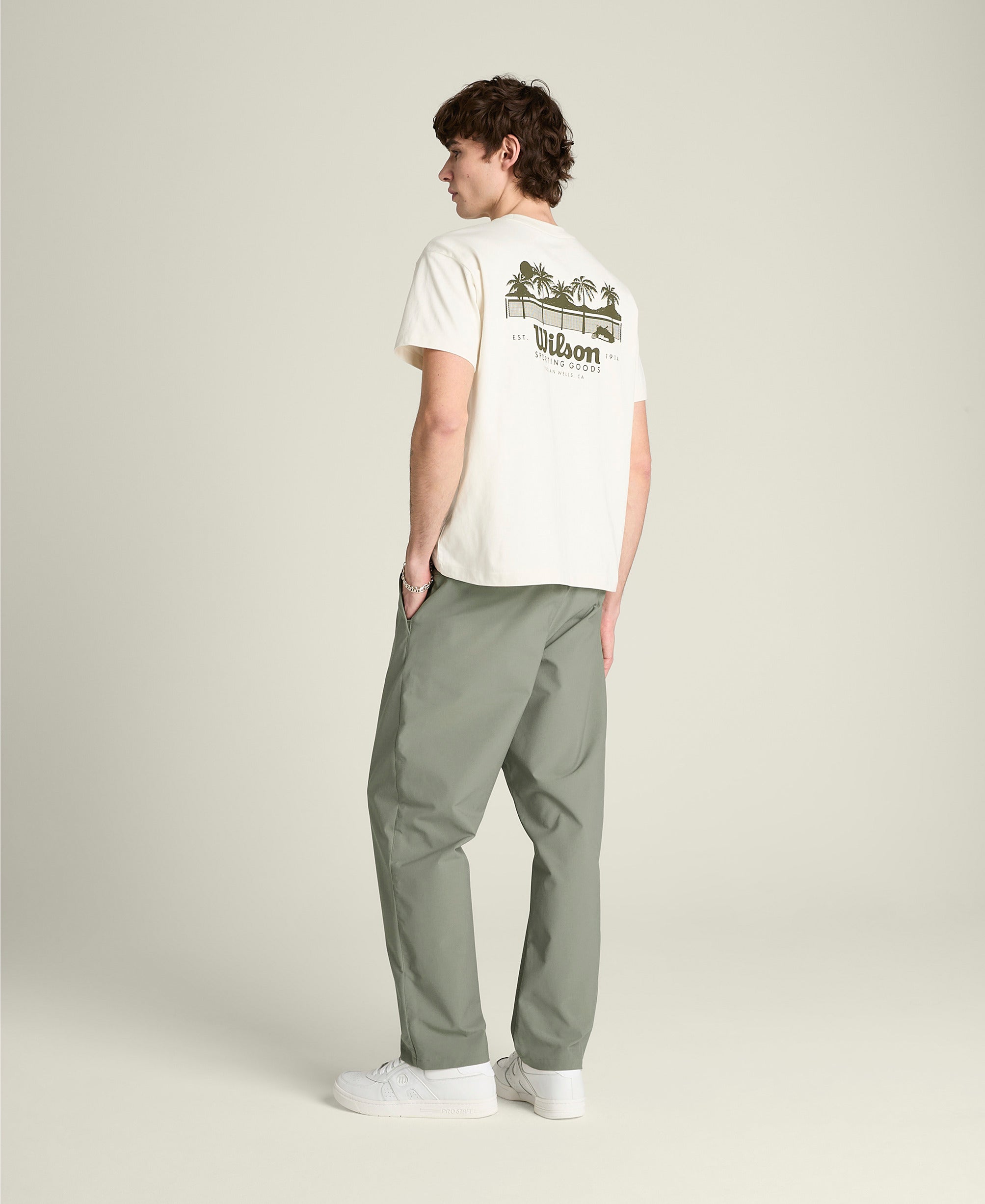 クラシックコットングラフィックTシャツ