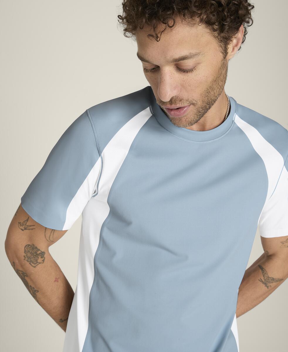 コントア テック Tシャツ