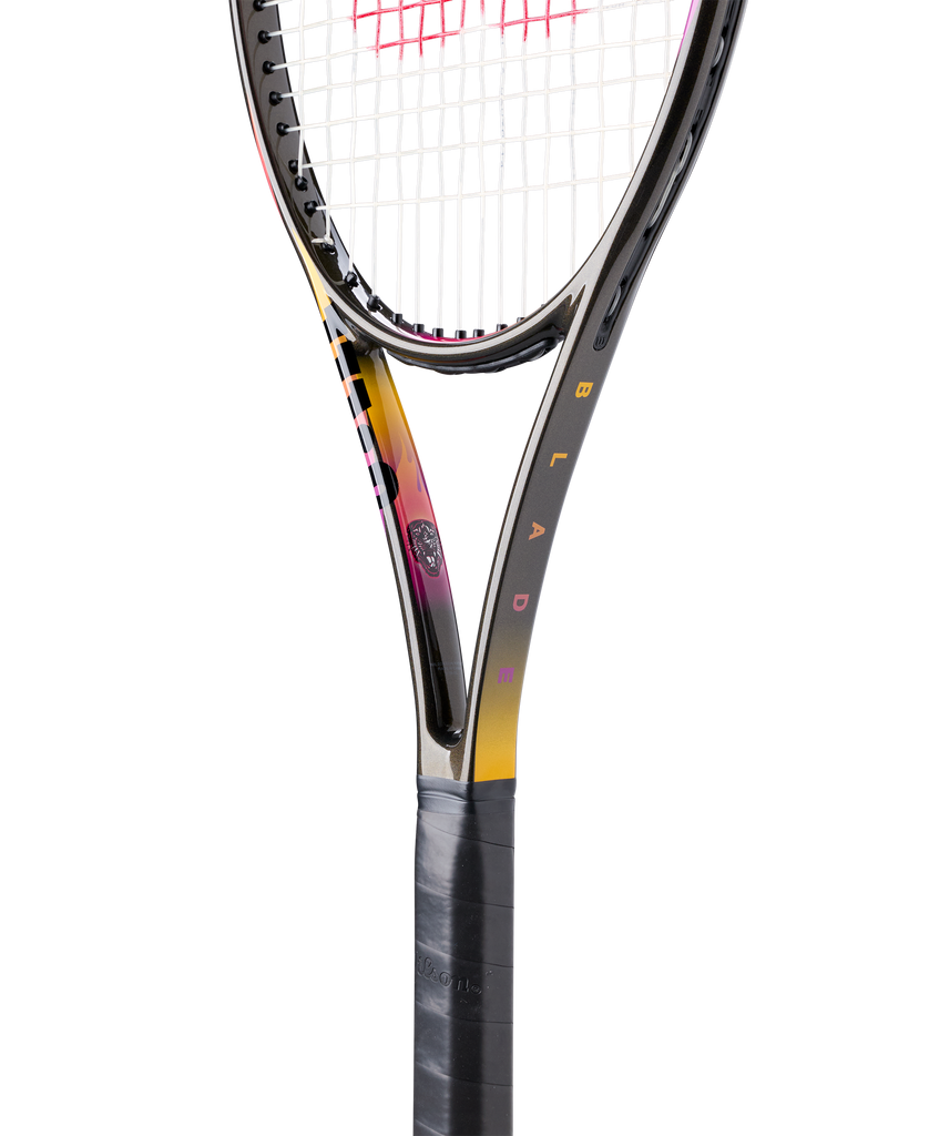 WR207411U_5_BLADE_98_v9_16x19_ WR207411U_5_BLADE_98_v9_16x19_