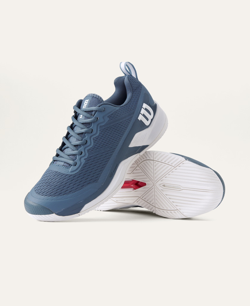 RUSH PRO 4.5(メンズ)オールコート - チャイナブルー by Wilson RUSH PRO 4.5(メンズ)オールコート - チャイナブルー by Wilson