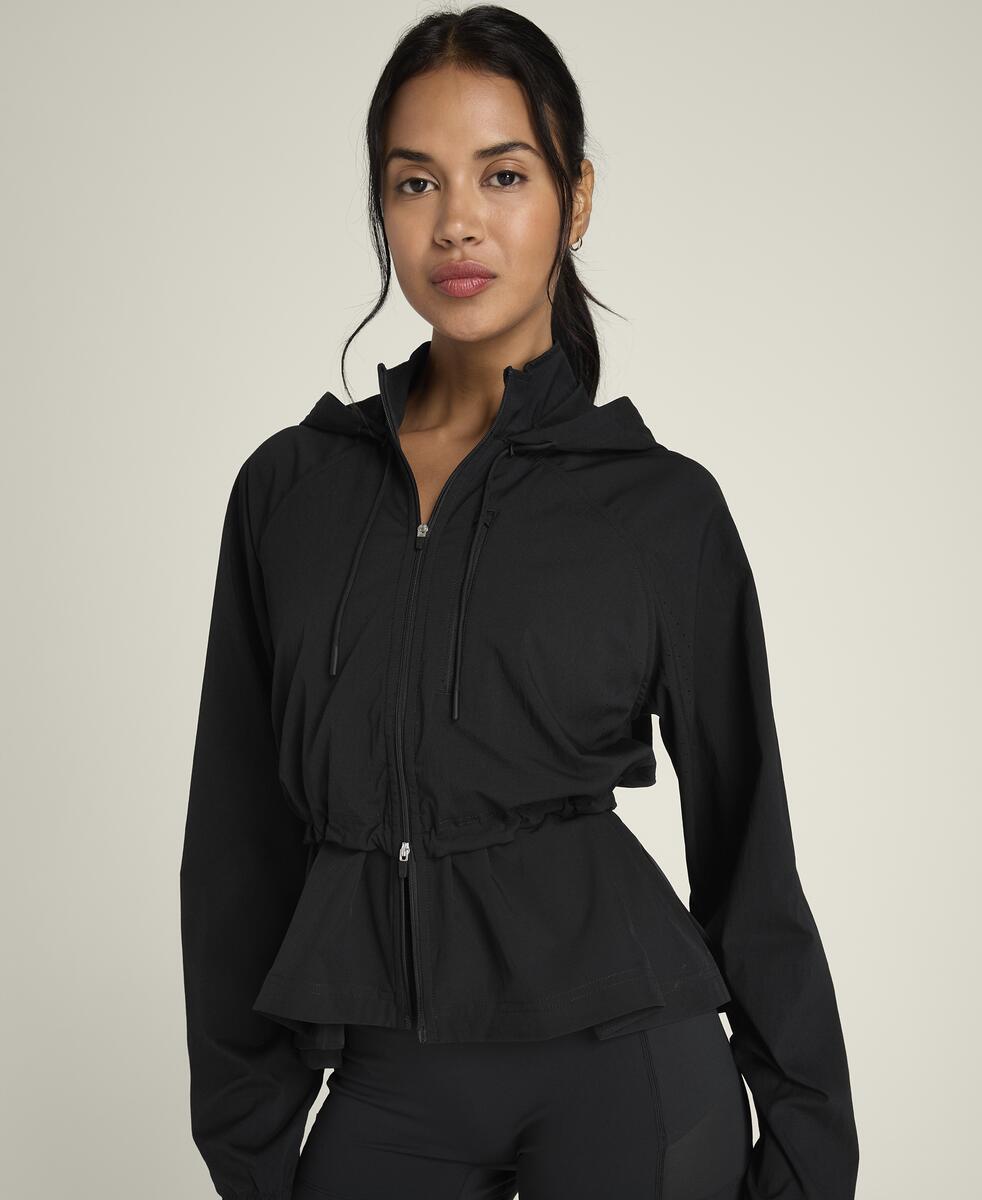 オンコート プリーテッド ジャケット - ブラック