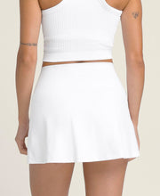 ベースライン スコート - ホワイト